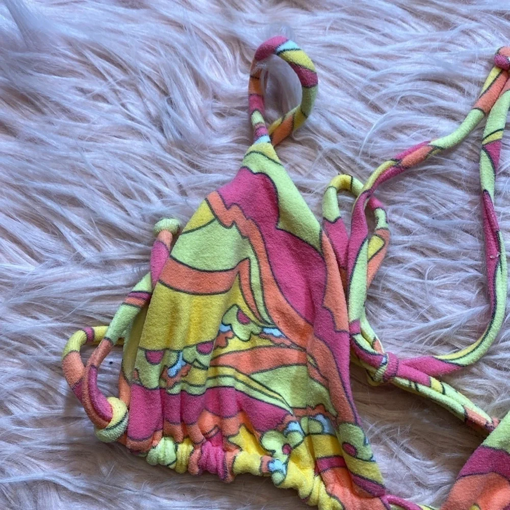 Frankie’s Bikini Tia Printed Top in Peace Terry sz M